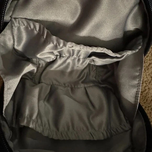 Prada crossbody navy blue excellent condition! - Picture 5 of 8